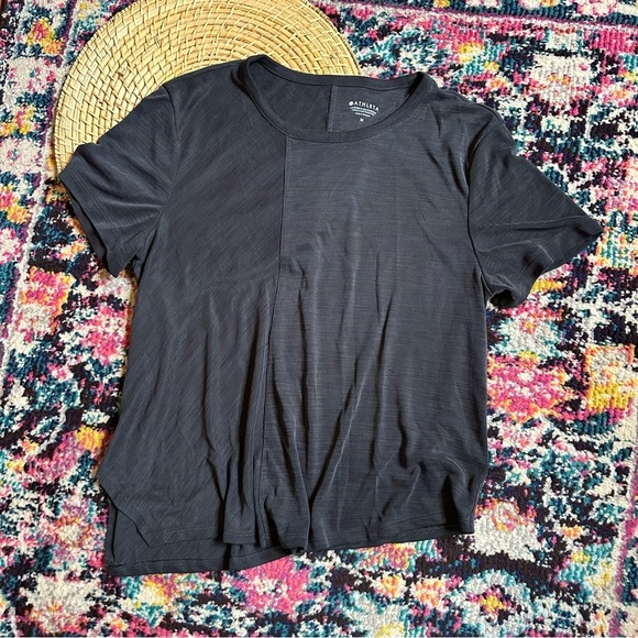 Athleta Asymmetric Hem Short Sleeve Tee Womens Medium - Picture 1 of 6